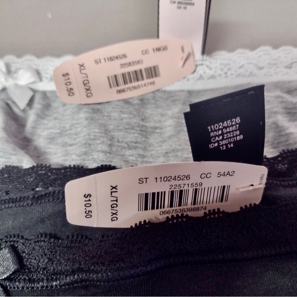 Two pair VS NWT XL cotton low rise hip hugger - Picture 5 of 6